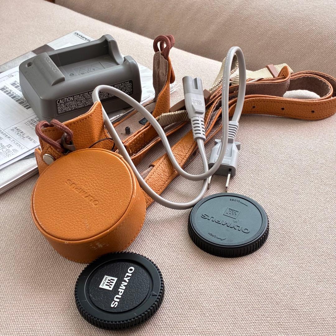 OLYMPUS PEN E PL7ミラーレス一眼カメラ 本体