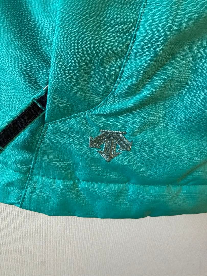 超美品☆デサント☆ターコイズ スキーウェア フード付き