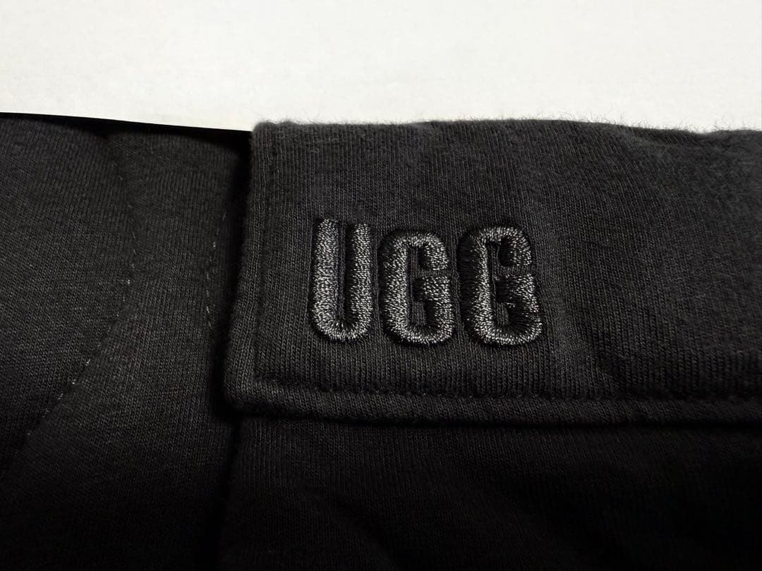 【新品未使用】UGG アグ　デジャ キルテッド カーゴ パンツ　レディース　M