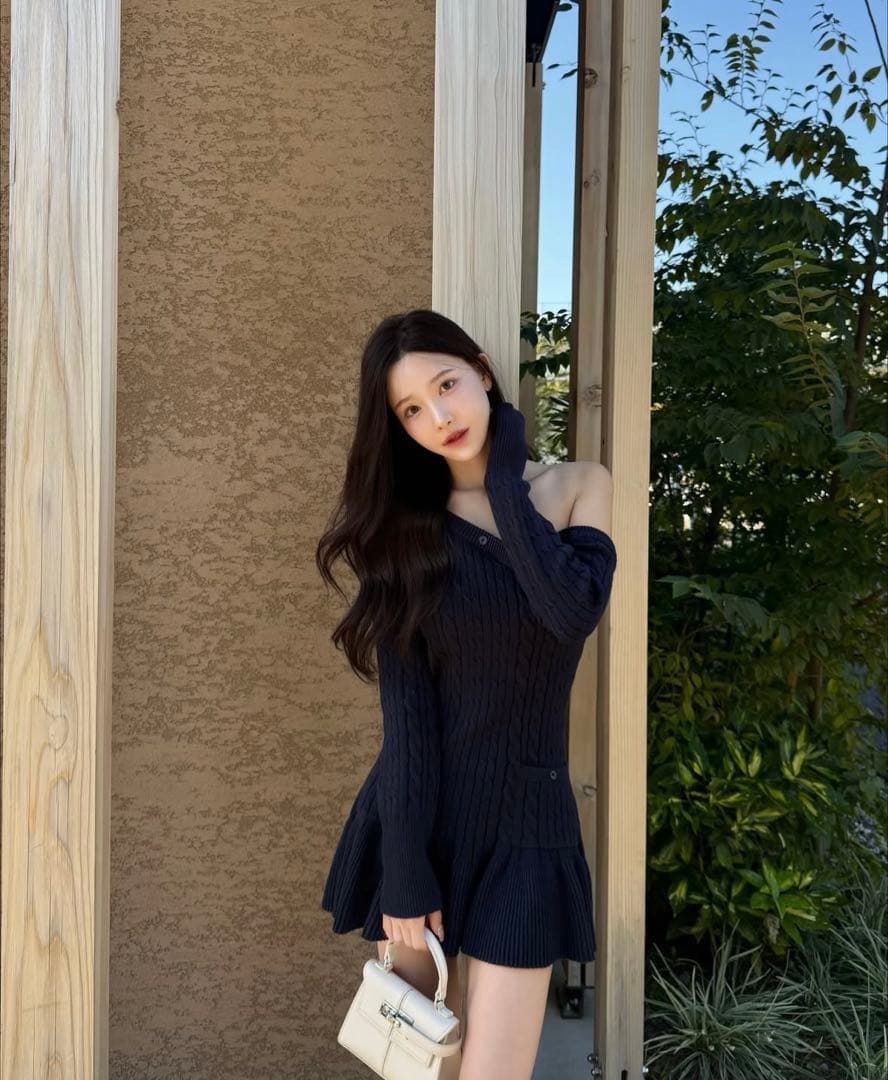 ワンピース yilon ONE SHOULDER CABLE KNITOP NAVY