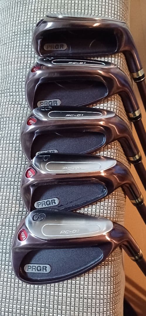 美品！プロギア egg PC-01 レディース アイアンセット 5本PRGR