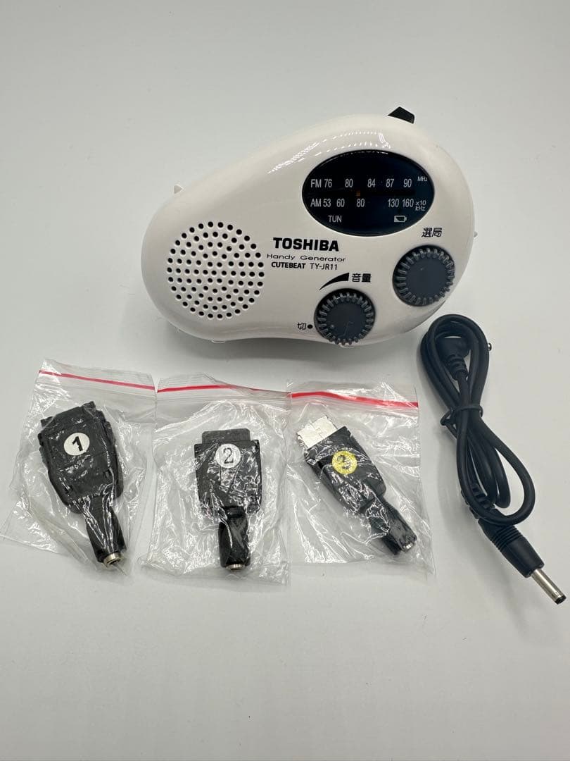 防災備蓄　東芝　TY−JR11充電手巻き防水型ラジオ　中古