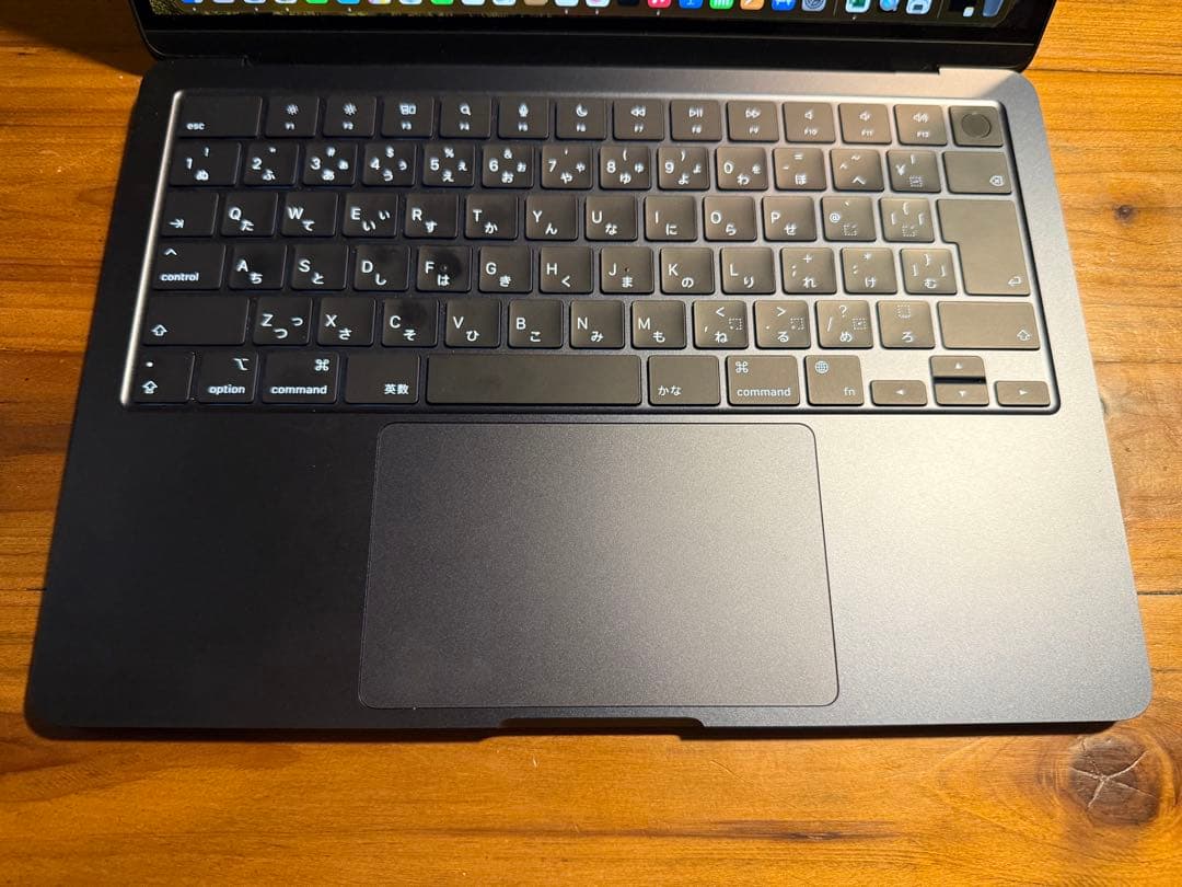 【ほぼ新品】M2 Macbook Air 256GB 8GB