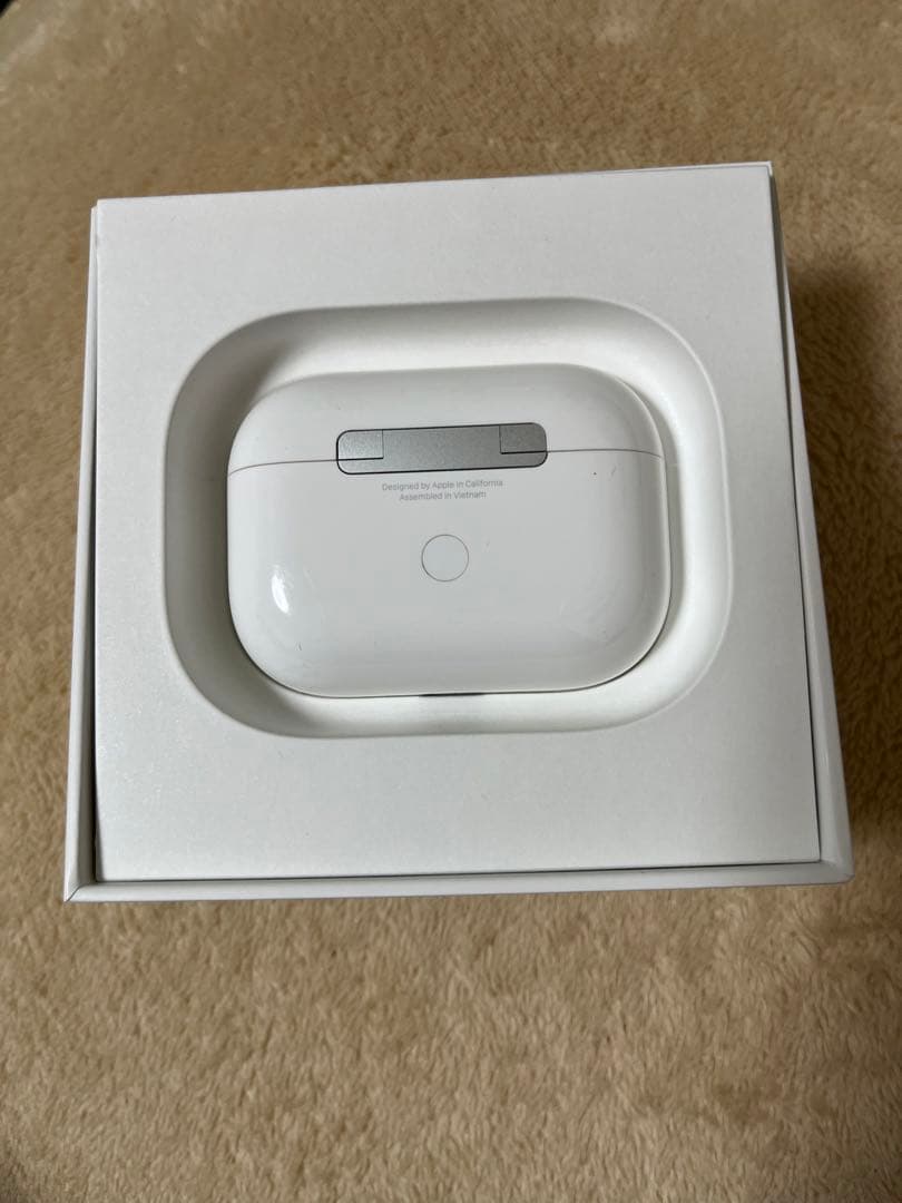 AirPods proケースのみ(値段交渉コメントへ！)