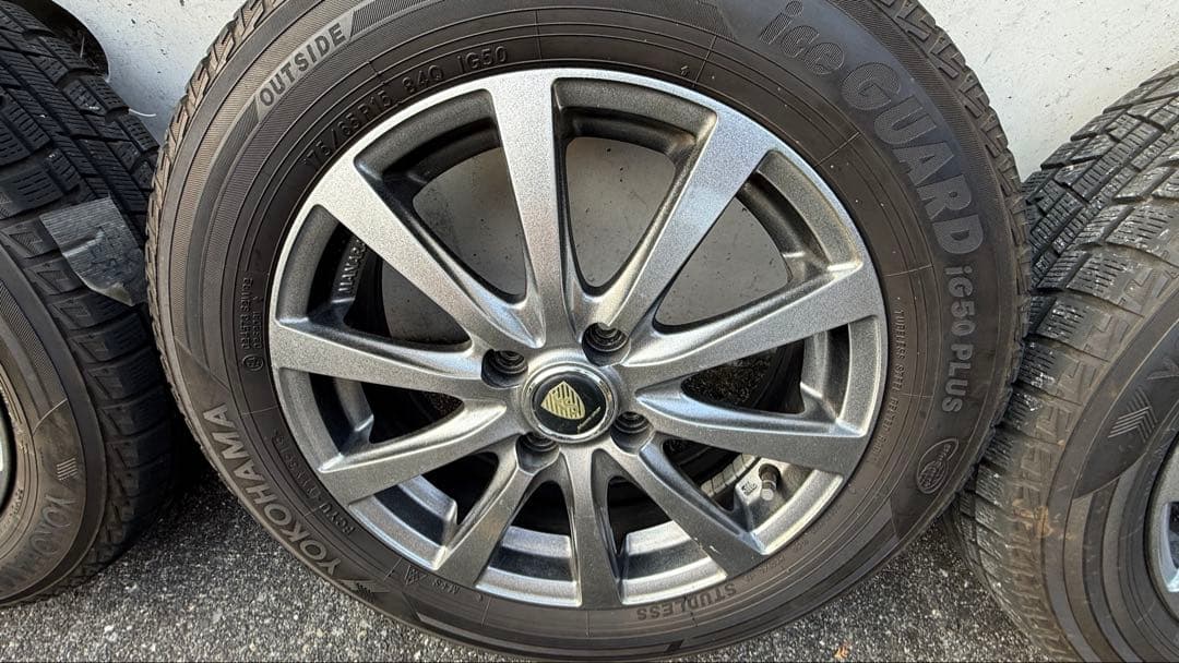 スタッドレス　ヨコハマ175/65R15 PCD100 15インチ　手渡しのみ