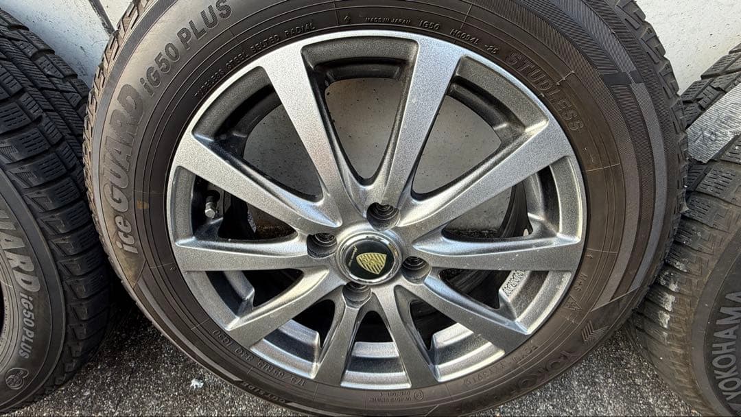 スタッドレス　ヨコハマ175/65R15 PCD100 15インチ　手渡しのみ