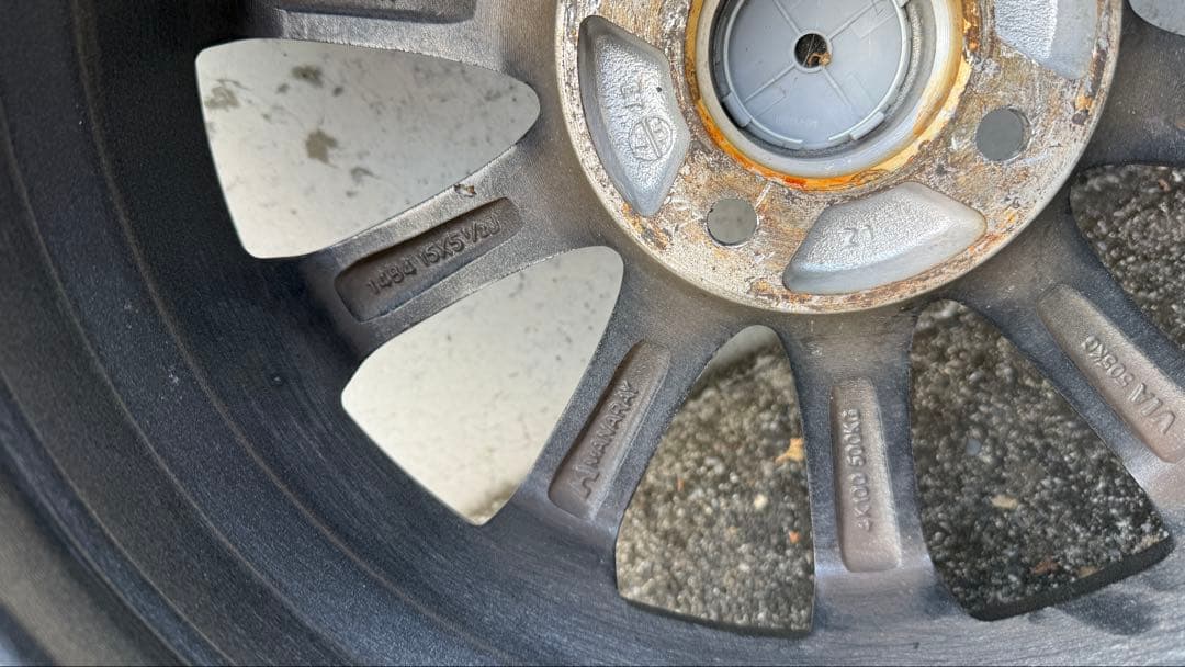 スタッドレス　ヨコハマ175/65R15 PCD100 15インチ　手渡しのみ