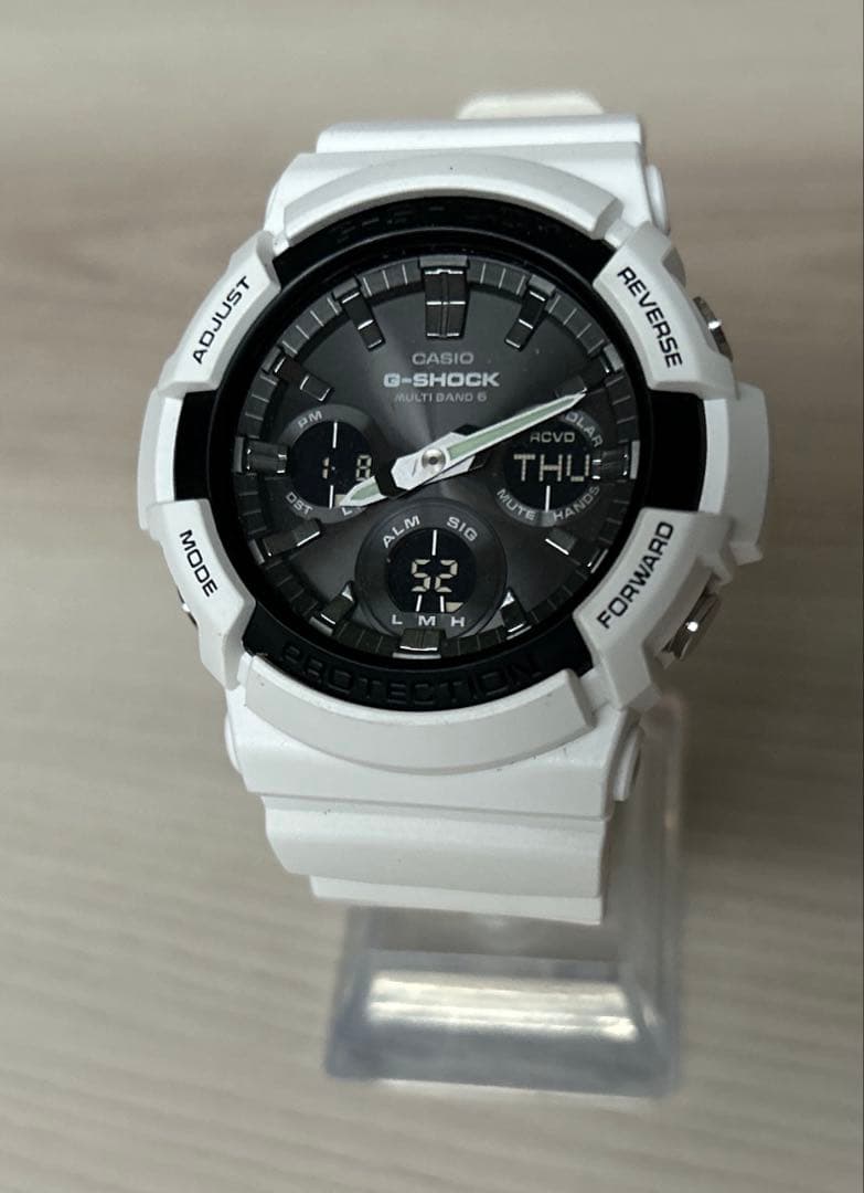 CASIO G-SHOCK ホワイト　電波ソーラー