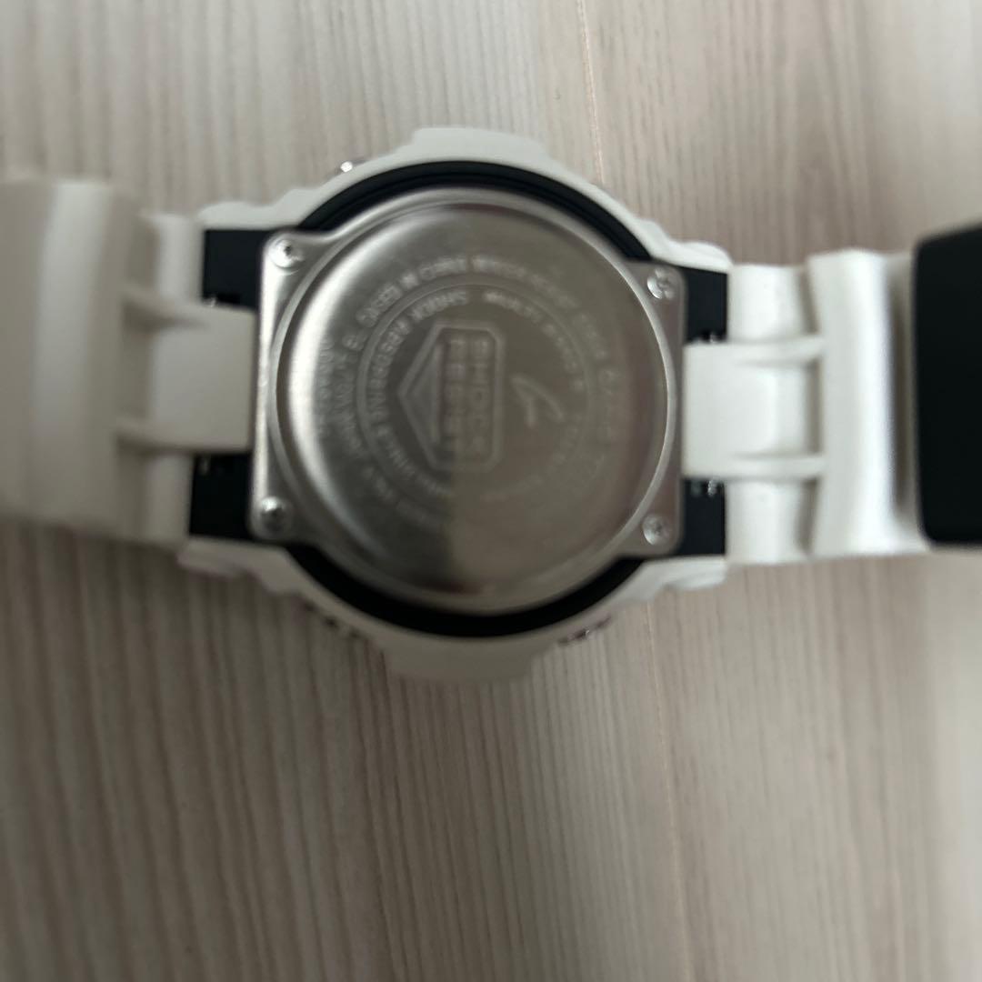 CASIO G-SHOCK ホワイト　電波ソーラー
