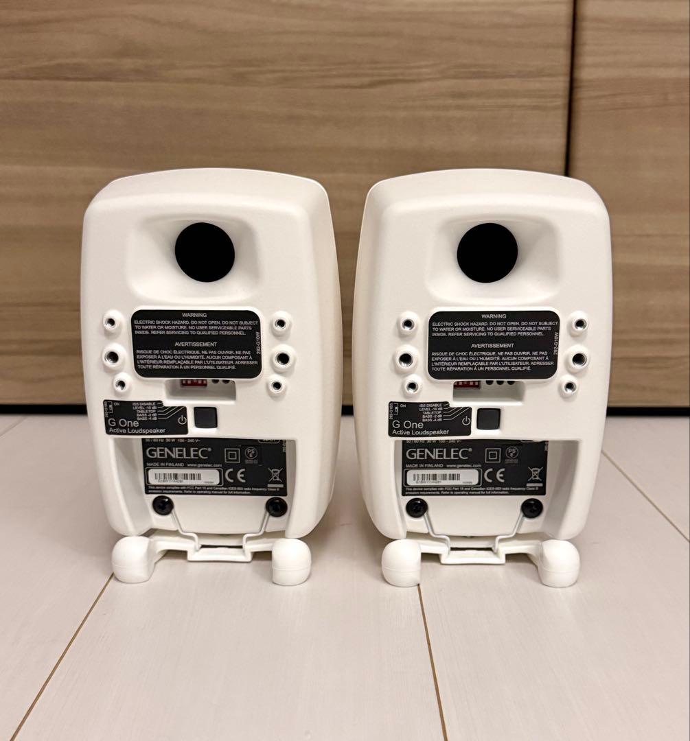 超美品 GENELEC G1 G-One ホワイト 8010 モニタースピーカー