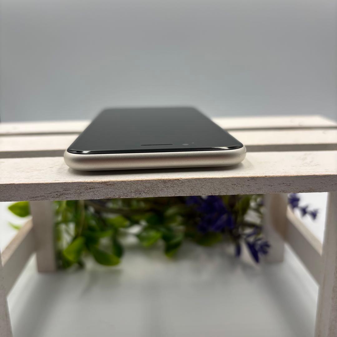 【美品】iPhone SE第3世代 64GB スターライト 339
