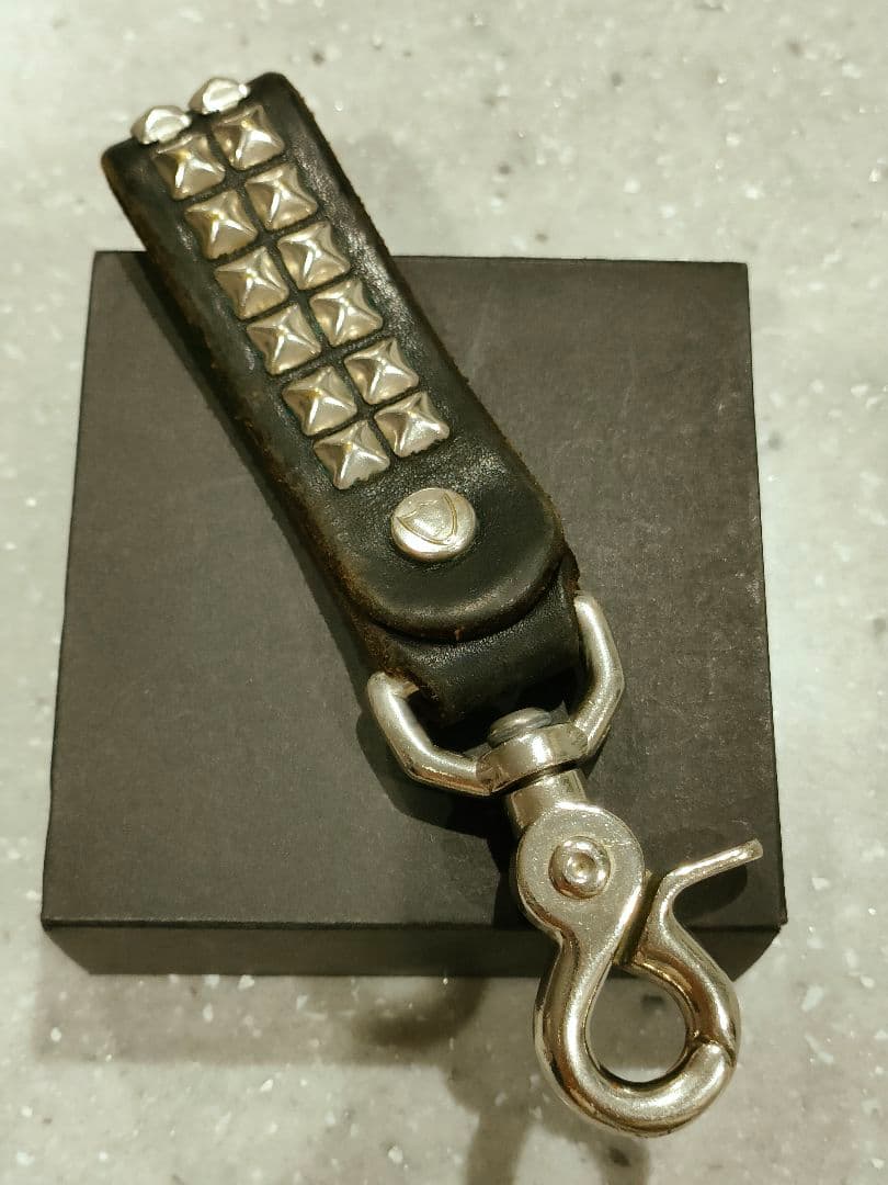 HTC　スタッズレザー(キーホルダー)(ウォレットチェーン)