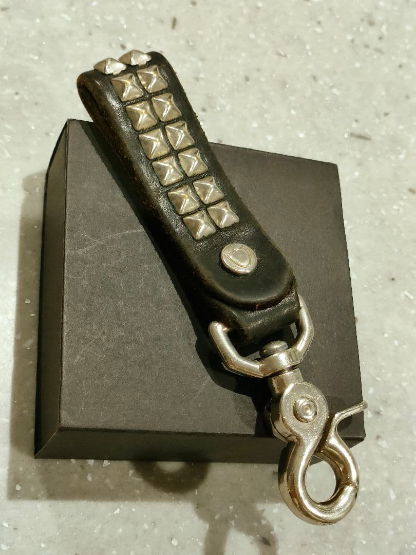 HTC　スタッズレザー(キーホルダー)(ウォレットチェーン)