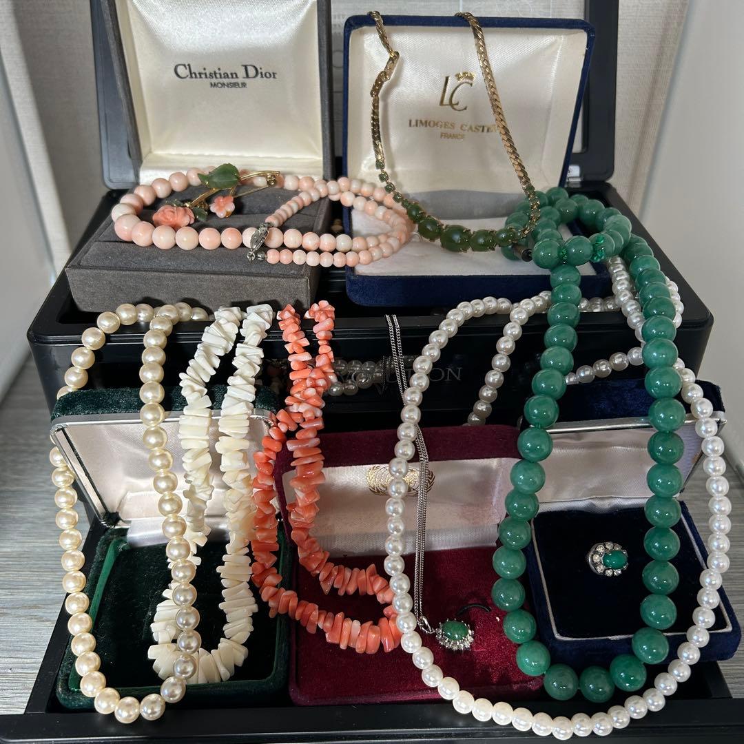 遺品整理 家財整理　緑石　天然　ネックレス 等　㉕