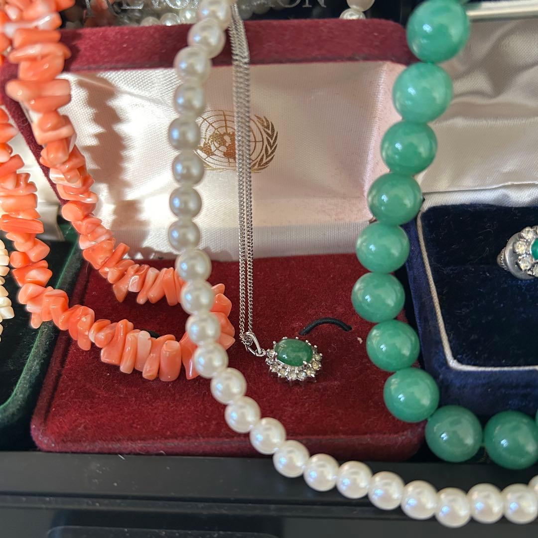 遺品整理 家財整理　緑石　天然　ネックレス 等　㉕