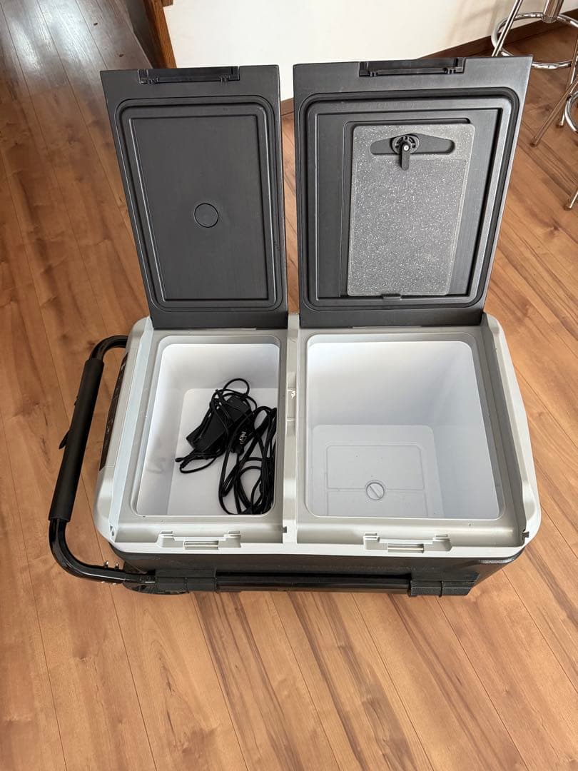 Goture 車載冷蔵庫 40L 大容量キャスター付き 調整ハンドル付き