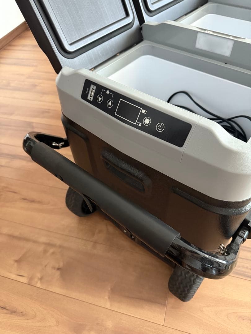 Goture 車載冷蔵庫 40L 大容量キャスター付き 調整ハンドル付き