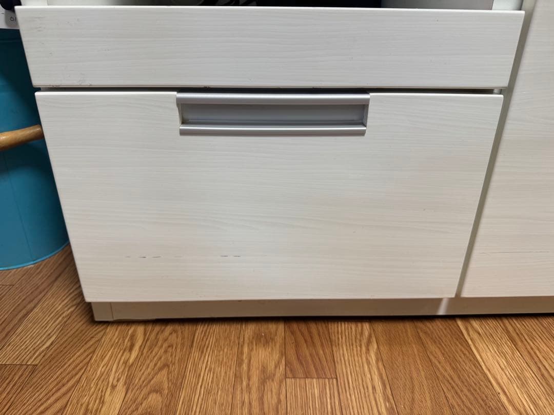 ニトリ　レンジ台　カップボード　キッチン収納　白