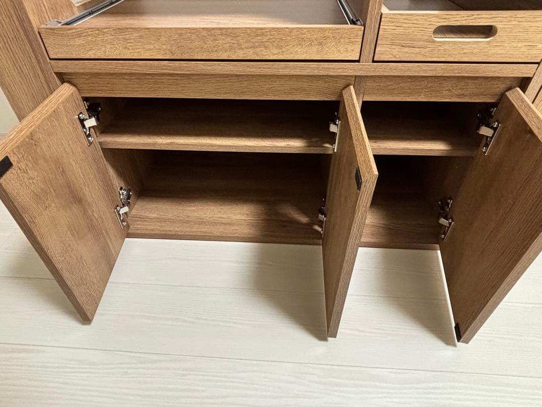 けろ[送料込/組立不要/匿名]伸縮式キッチンカウンター 食器棚 LOWYA