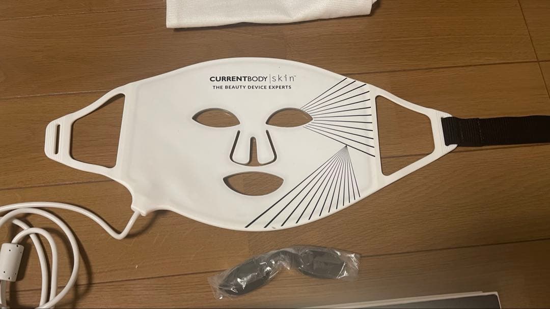 CurrentBody skin LEDライトセラピーマスク&ネック シリーズ1