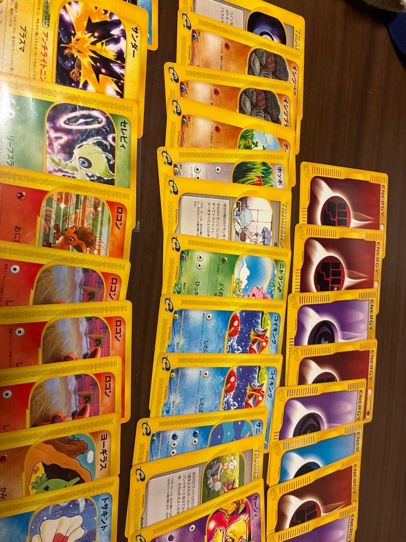 年*ル様 ポケモンカードeとvsの約80枚セット