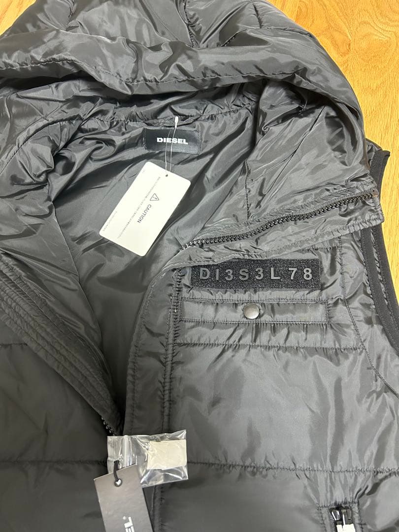 DIESEL ブラック ダウンベスト フード付き　L