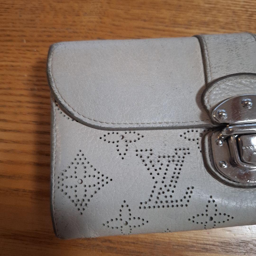 川*秀様 Louis Vuitton マヒナ長財布