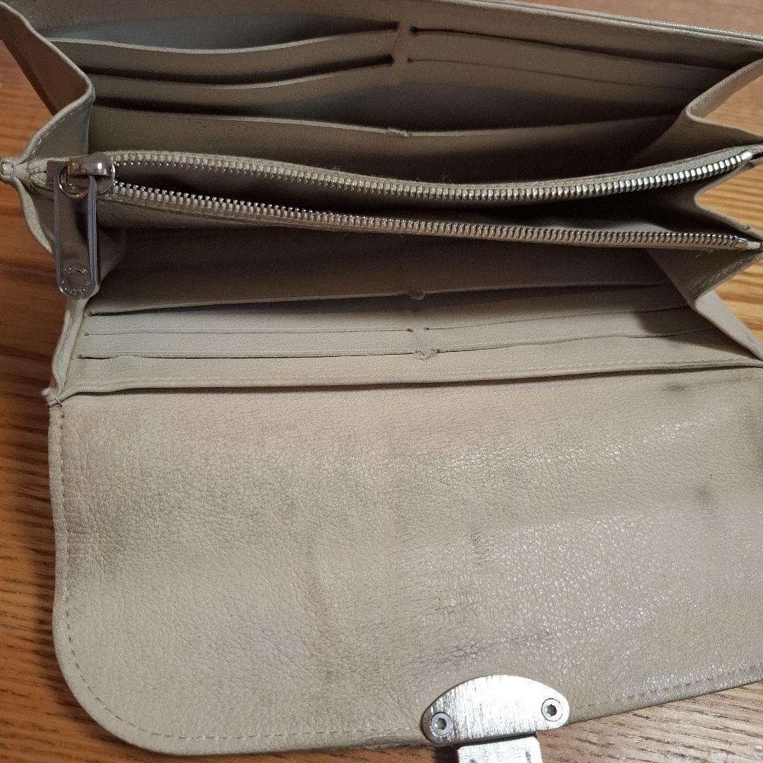 川*秀様 Louis Vuitton マヒナ長財布