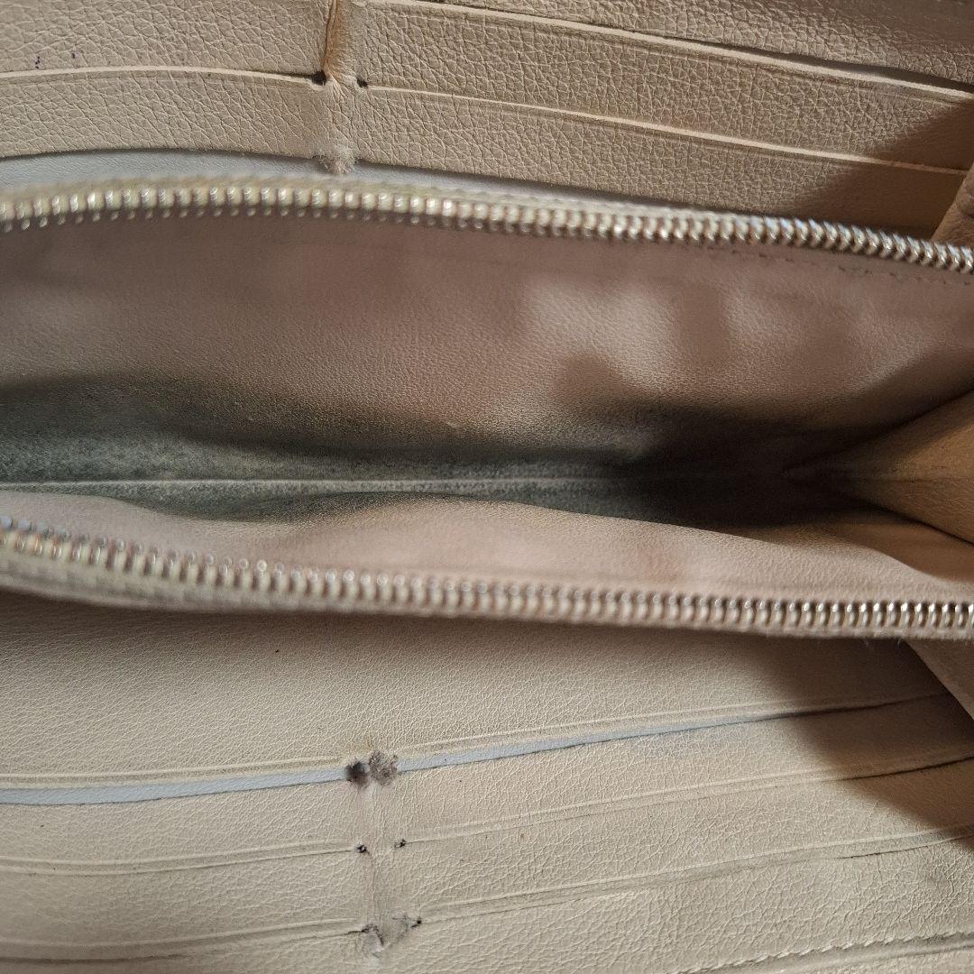 川*秀様 Louis Vuitton マヒナ長財布