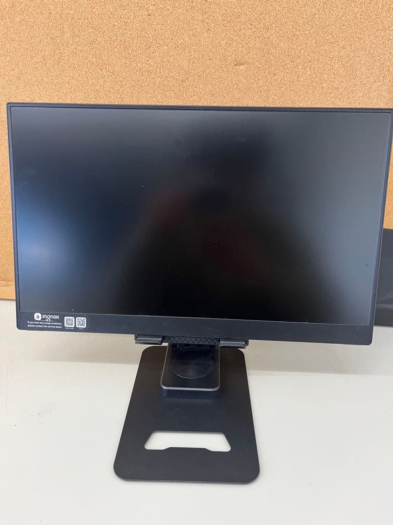 Ingnok モバイルモニター　15.6インチ