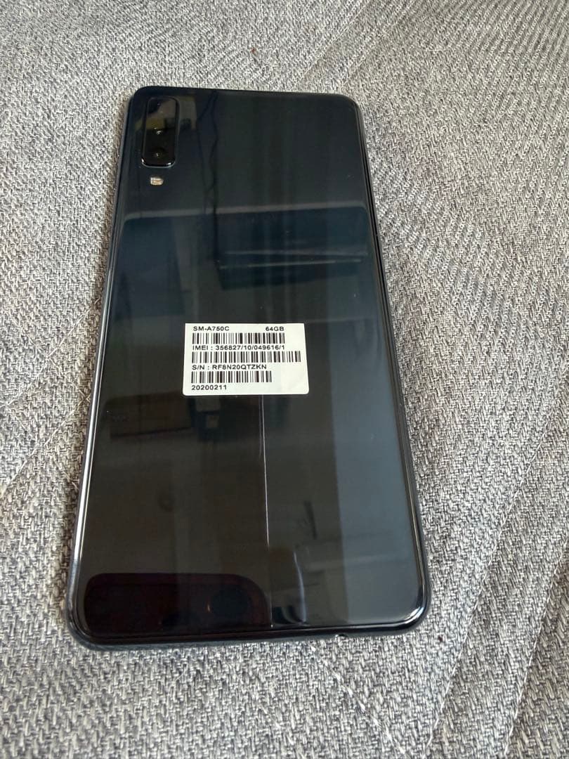 美品 Galaxy A7 SM-A750C Rakuten ブラック 64G