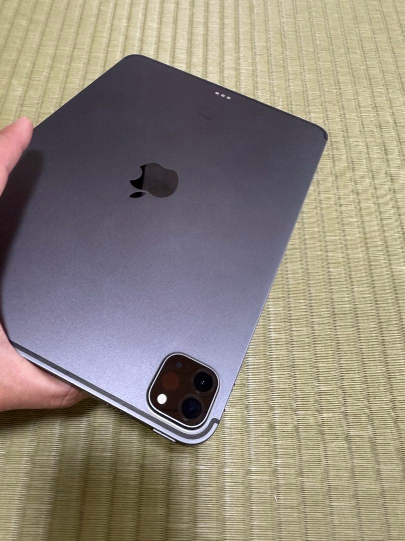 iPadPro Cellular 256GB MagicKeyboard付