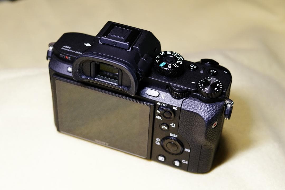 極美品　SONY α7Rボディ 撮影枚数５９３枚　純正充電器バッテリー付　即納
