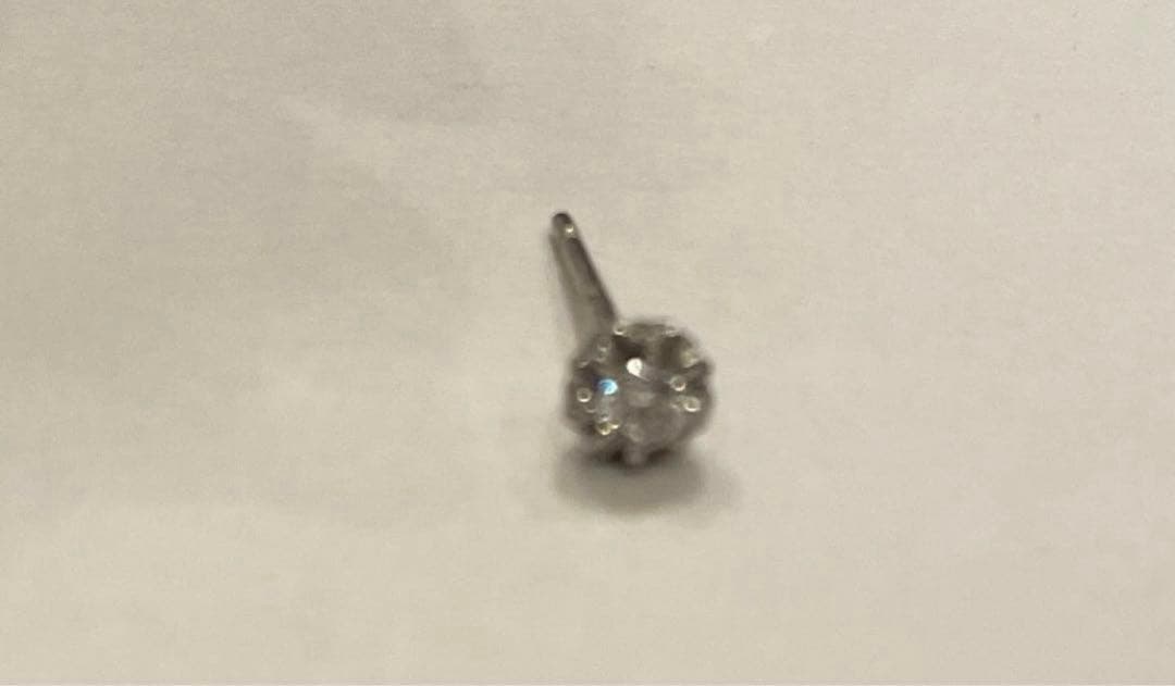 スタージュエリー　プラチナ1粒ピアス　片耳