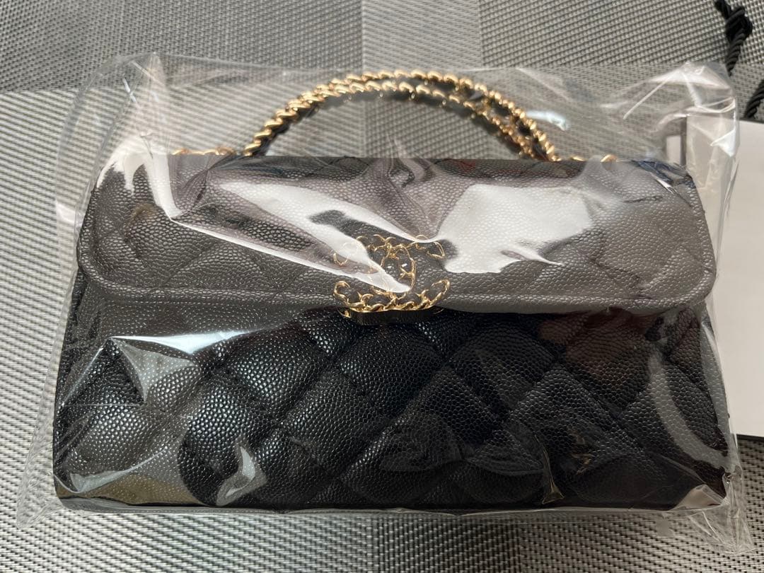 CHANEL ノベルティ キルティング ショルダーバッグ ゴールドチェーン