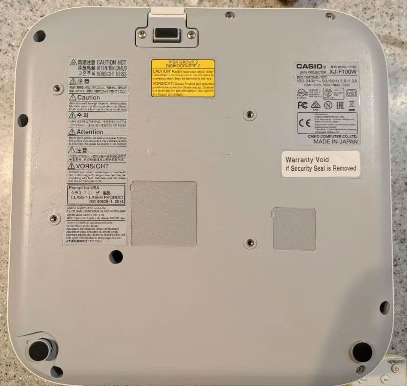 【美品】CASIO プロジェクター XJ-F100W 本体