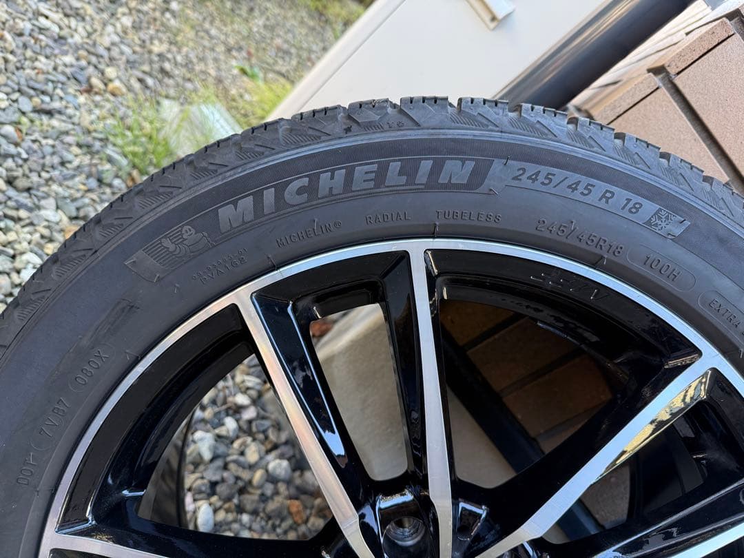 ④メルセデスE300用245/45 R18 ミシュランスタッドレスMAKホイール