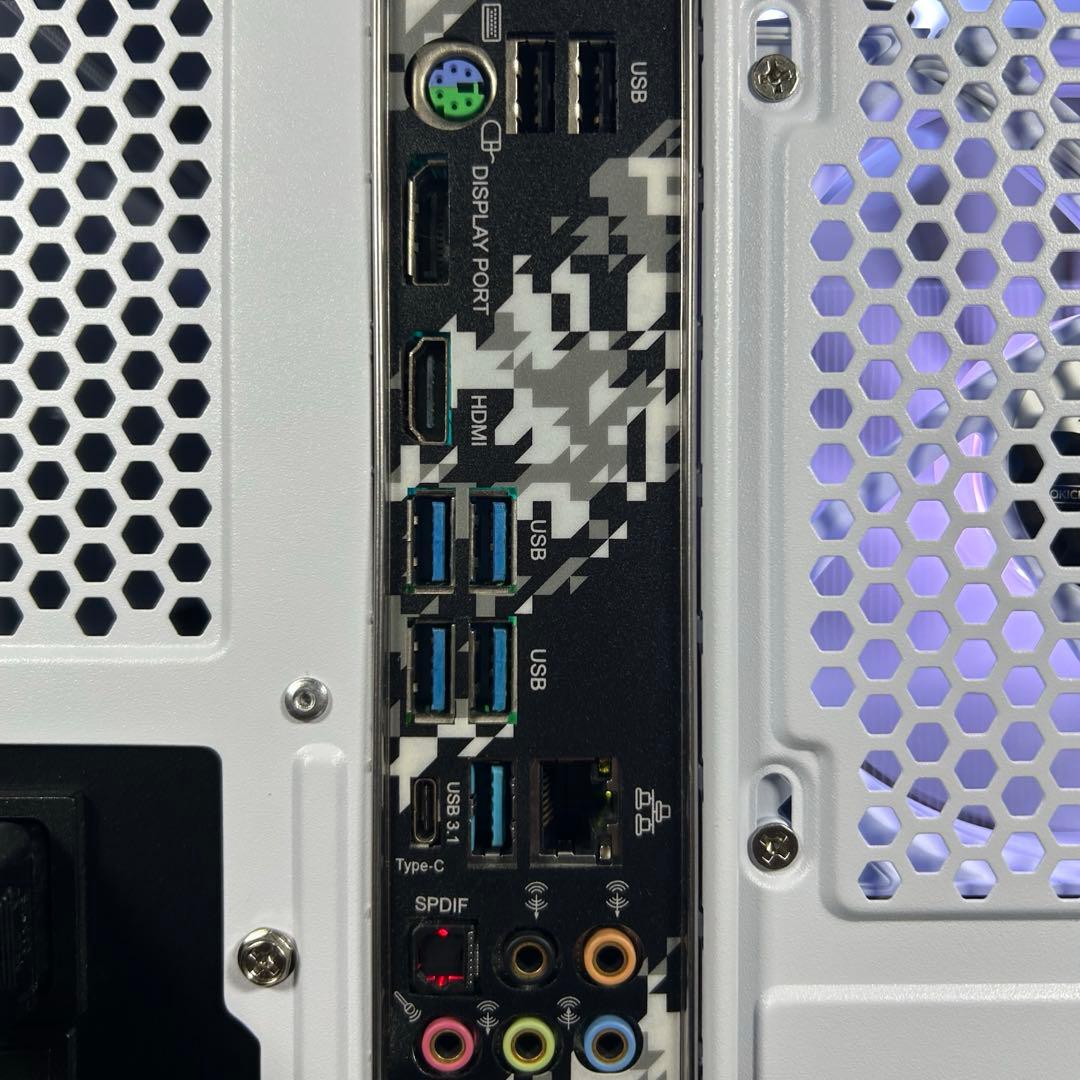 高性能 白 ゲーミングPC RTX3060ti Windows11 ワイルズ快適