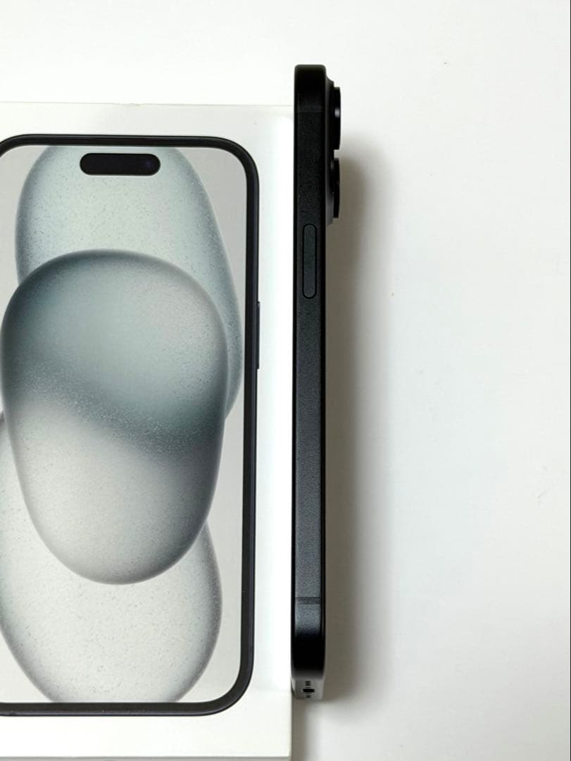 iPhone15 128GB ブラック simフリー