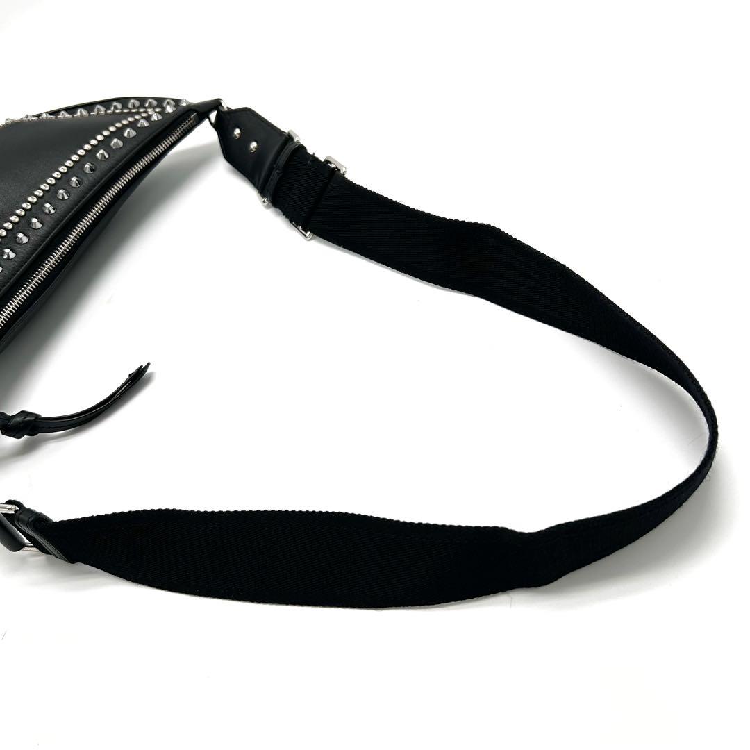 極美品 ジミーチュウ ボディバッグ スタッズ JCロゴ レザー 三日月 ムーン