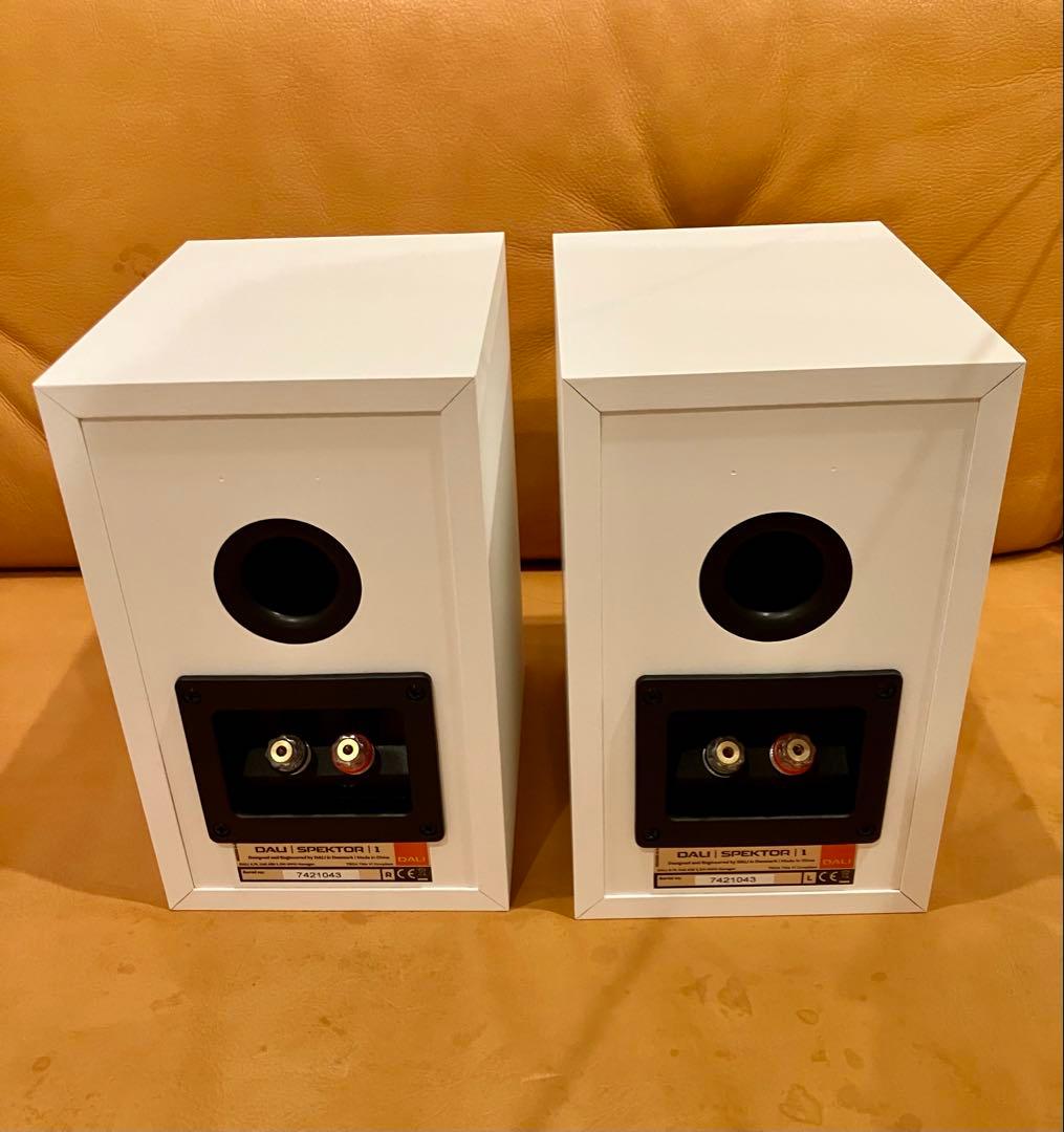 箱付き　DALI SPEKTOR1 ホワイト ブックシェルフスピーカー