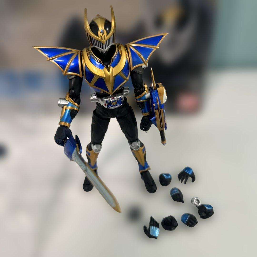 t941 SHF 仮面ライダーナイト＆ダークウイング ナイトサバイブ