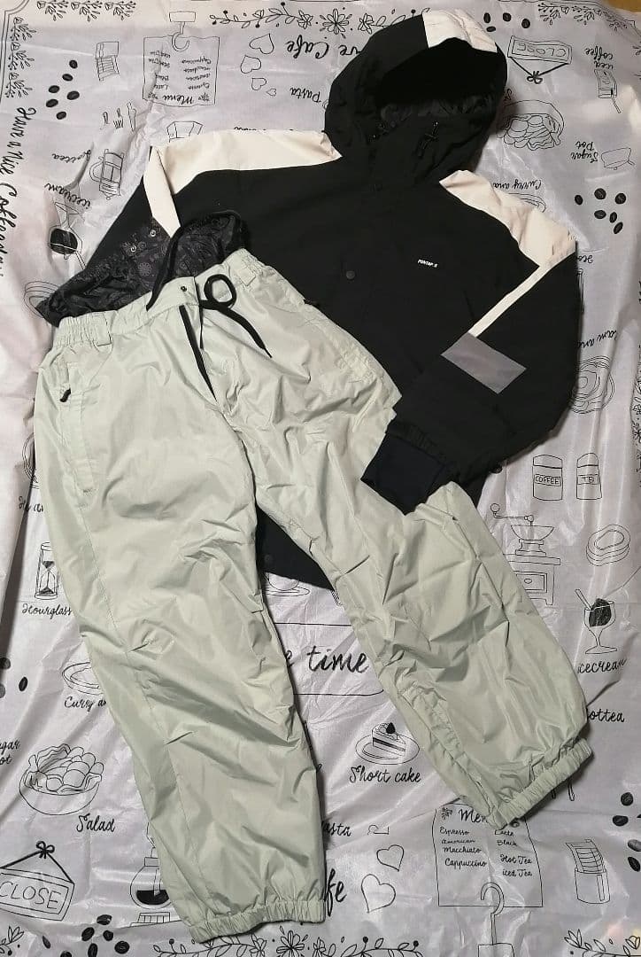 スノーボードウェア上下セットM