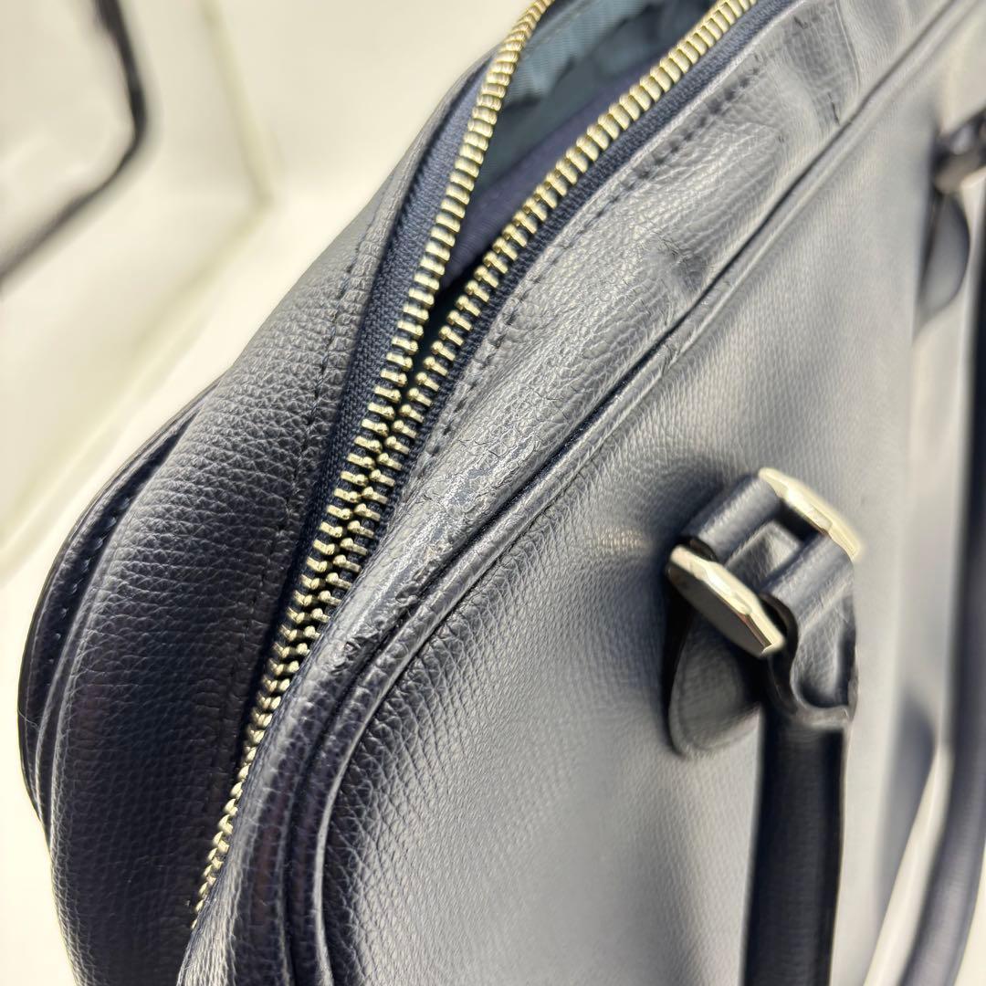 土屋鞄ツチヤカバン レザーブリーフケース ビジネスバッグ A4 肩掛け ネイビー