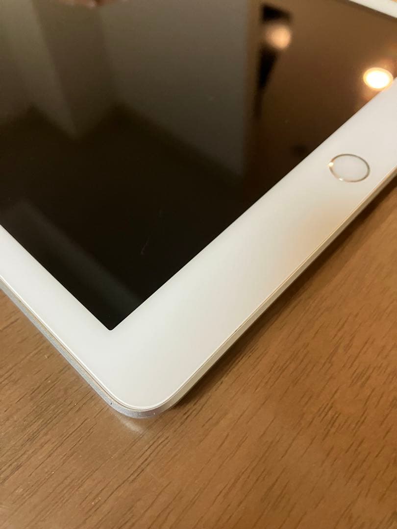 【最大容量99%】iPad 第6世代 Wifi+Cellular 32GB