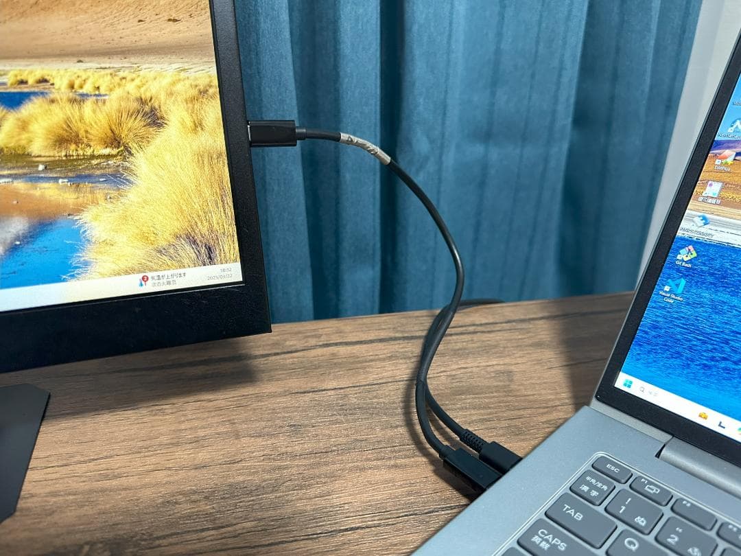 【美品】モバイルモニター 15.6インチ 144Hz モニタースタンド付き