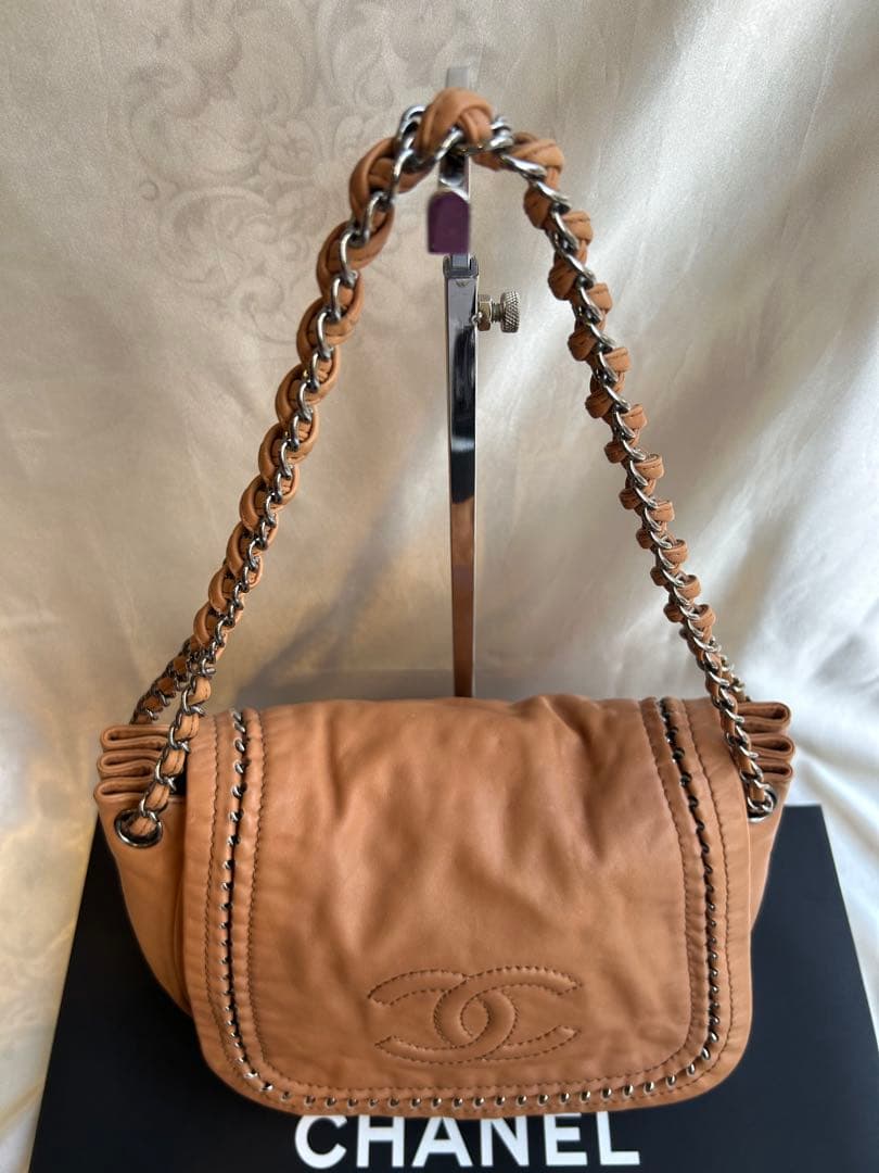 CHANEL(シャネル)チェーンショルダーバッグ　キャメルブラウン