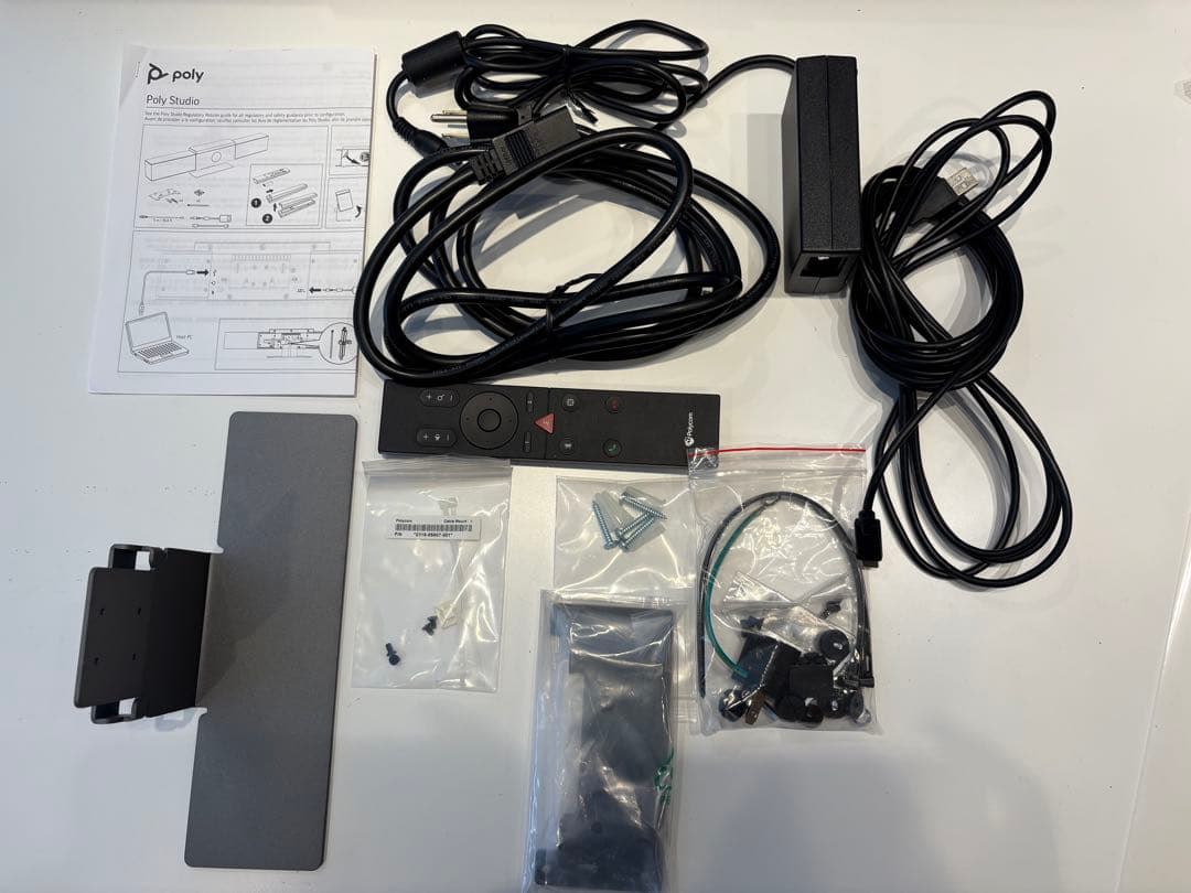 polycom studio P009 ビデオ会議システム