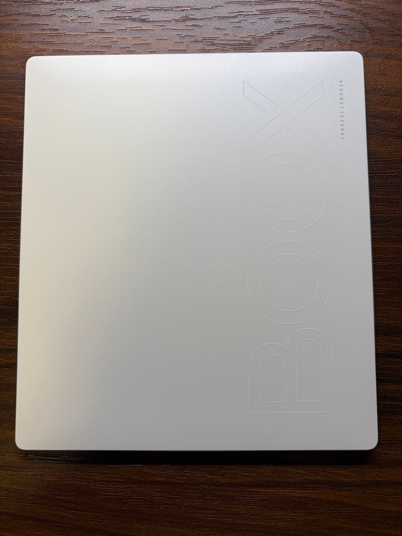 BOOX Leaf2　７インチ電子書籍リーダー　純正ケース付き