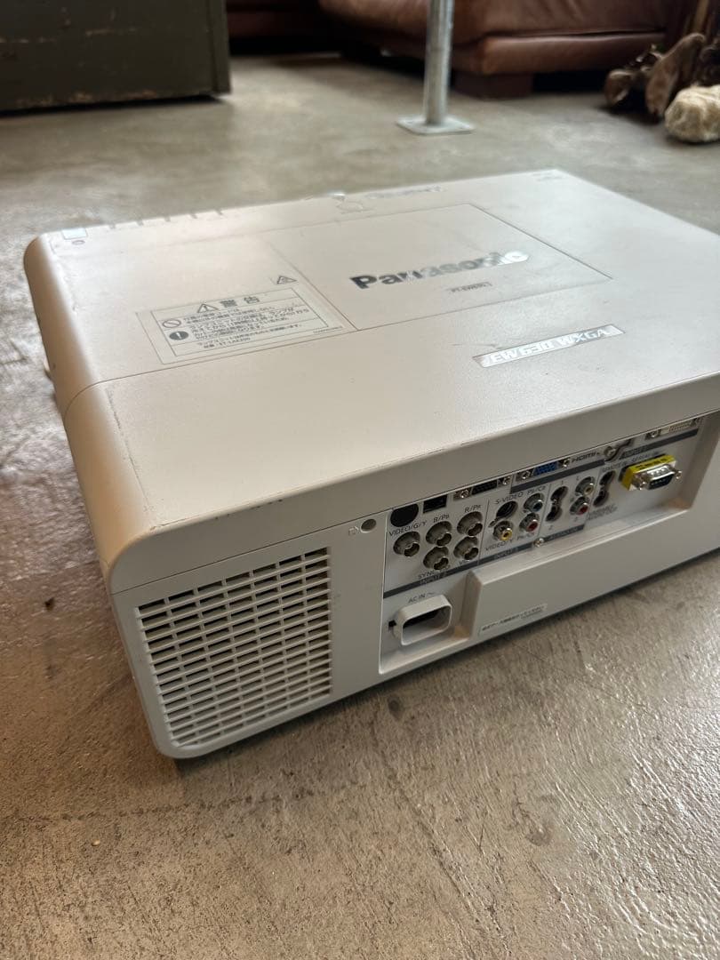 Panasonic プロジェクター PT-EW630リモコン付き
